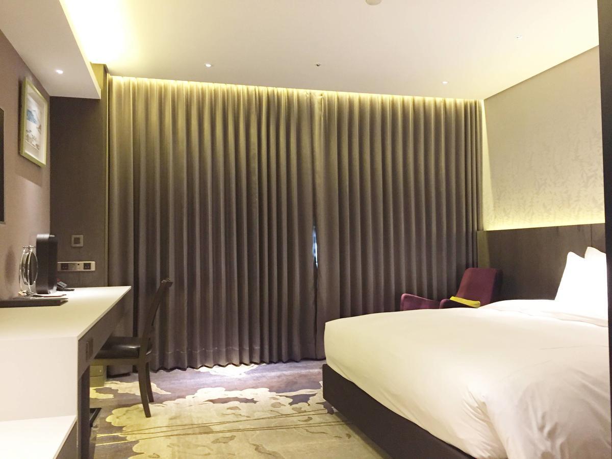 Brother Hotel Taipei Eksteriør billede